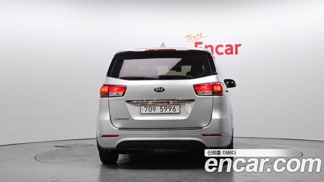 Kia All New Carnival 11인승 Deluxe, 2015 4