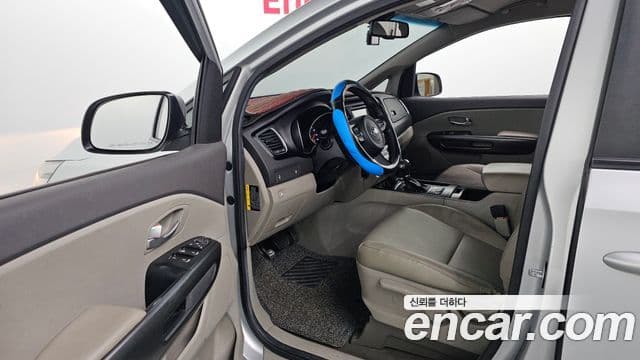Kia All New Carnival 11인승 Deluxe, 2015 10