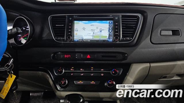 Kia All New Carnival 11인승 Deluxe, 2015 14