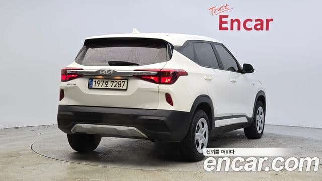 Kia Seltos Trendy, 2023 2