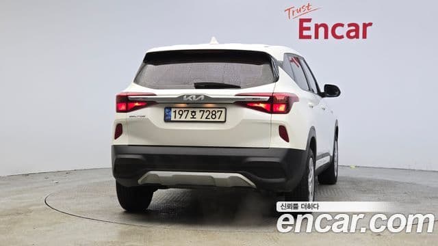 Kia Seltos Trendy, 2023 4