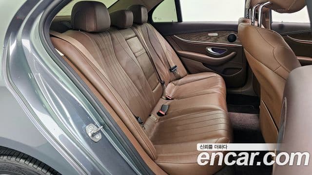 Mercedes-Benz E-класс W213 Exclusive, 2018 12