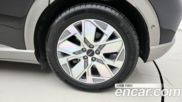 Genesis GV60 Standard, 2022 все фото