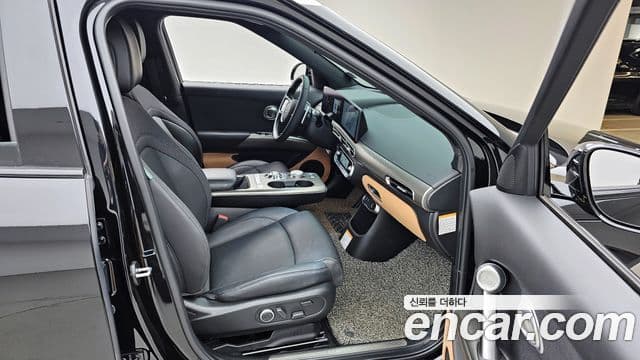 Genesis GV60 Standard, 2022 11