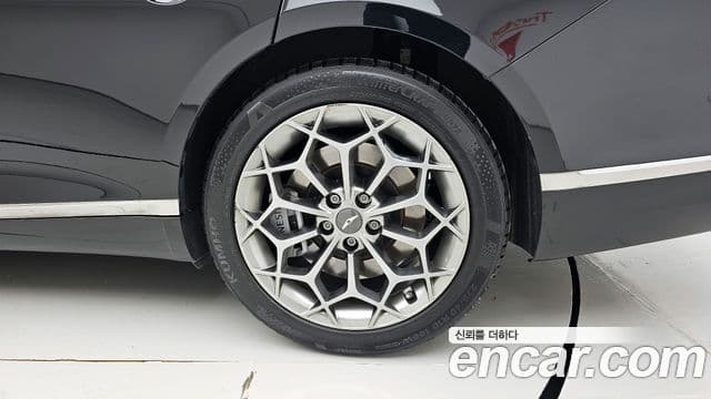 Genesis G80 (RG3) бензин 2.5 турбо AWD, 2023 все фото