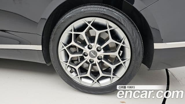 Genesis G80 (RG3) бензин 3.5 турбо 2WD, 2022 все фото