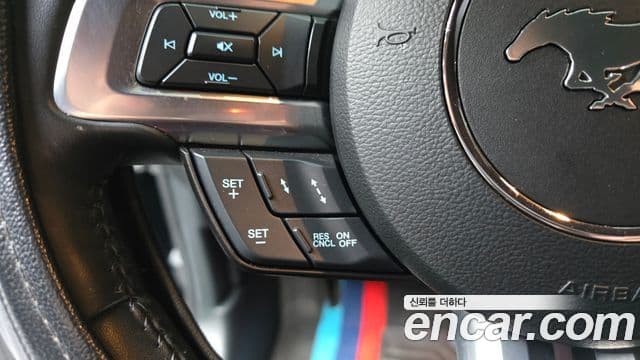 Ford Mustang купе, 2023 18