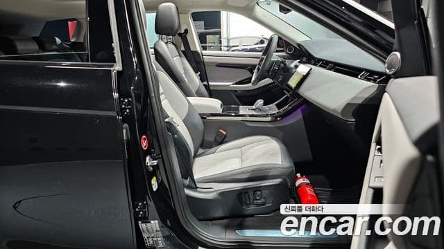 Land Rover Range Rover Evoque 2세대 P250 Dynamic SE, 2025 10