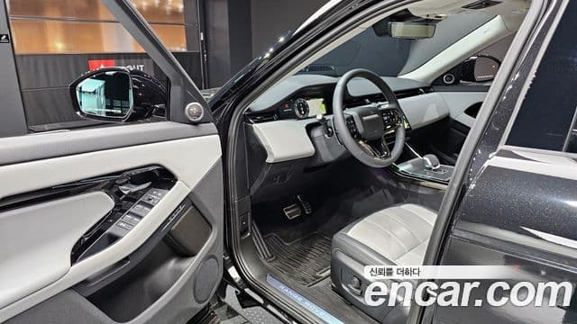 Land Rover Range Rover Evoque 2세대 P250 Dynamic SE, 2025 11