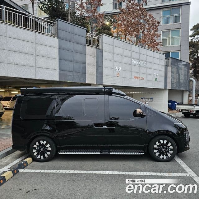 Hyundai Staria Prestige Camper 4인승, 2025 9