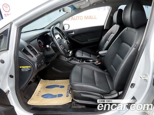 Kia The / новый New K3 Style, 2017 10