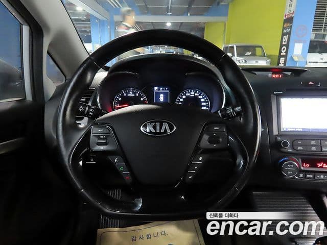 Kia The / новый New K3 Style, 2017 15