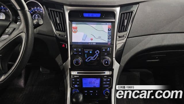 Hyundai YF Sonata Premier, 2011 14