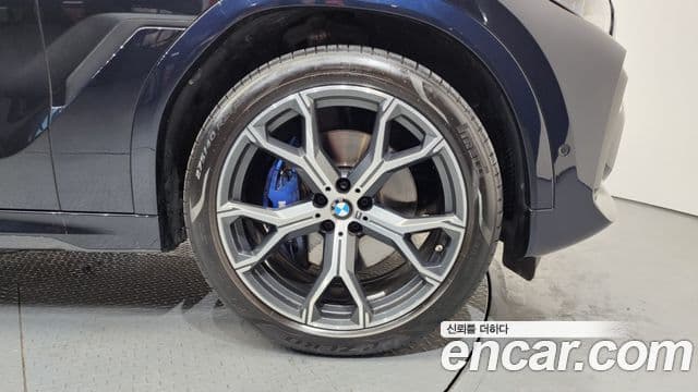 BMW X6 (G06) xDrive40i M Sport, 2023 все фото