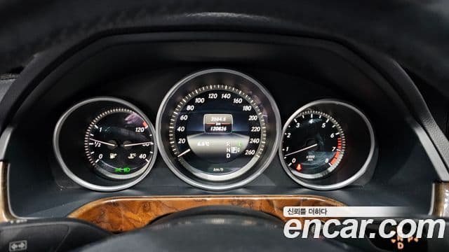 Mercedes-Benz E-класс W212 E200 Elegance, 2014 8