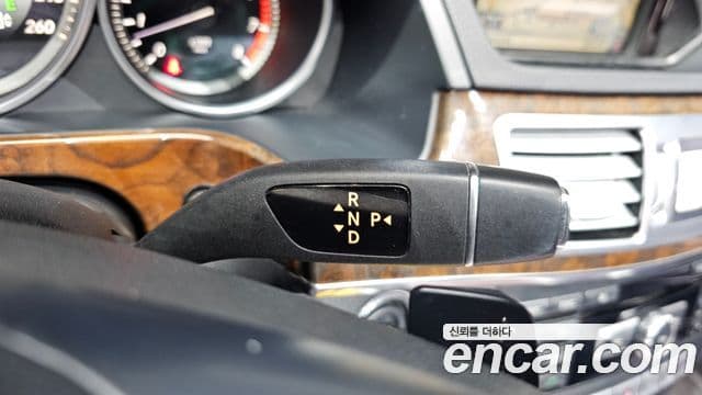 Mercedes-Benz E-класс W212 E200 Elegance, 2014 9