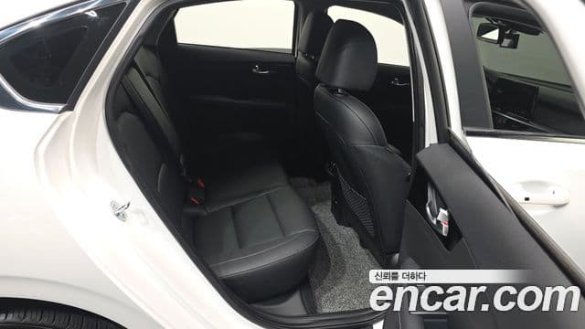 Kia The / новый New K3 2세대 Signature, 2024 12