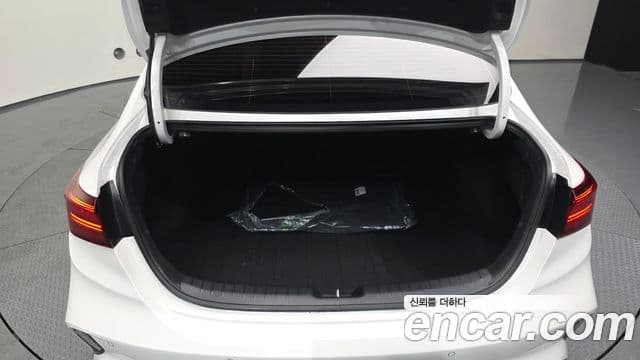 Kia The / новый New K3 2세대 Signature, 2024 20