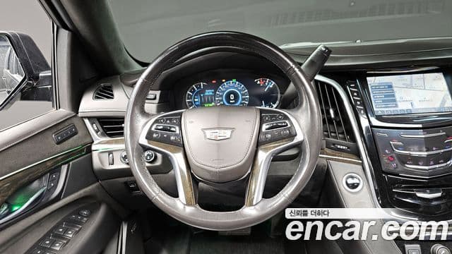 Cadillac Escalade 4세대, 2020 13