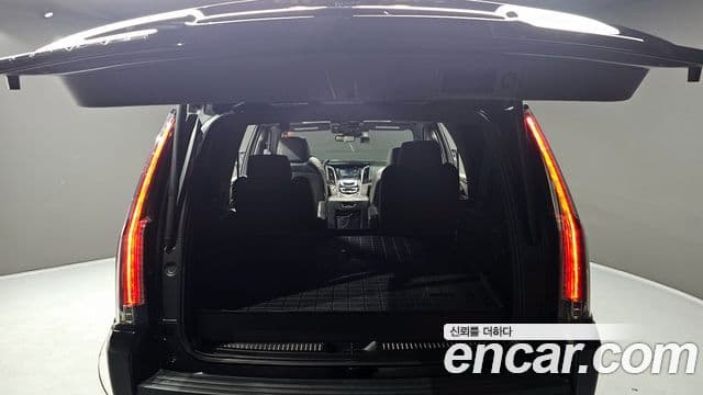 Cadillac Escalade 4세대, 2020 20