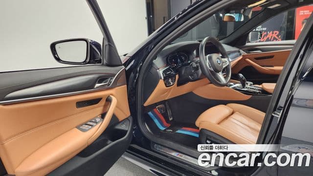 BMW 5시리즈 (G30) 520i M Sport, 2022 10