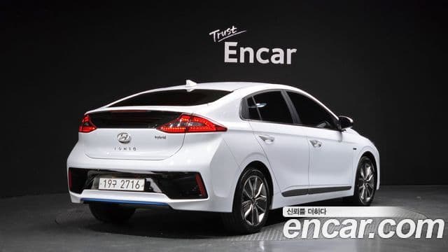 Hyundai Ioniq гибрид, 2019 2