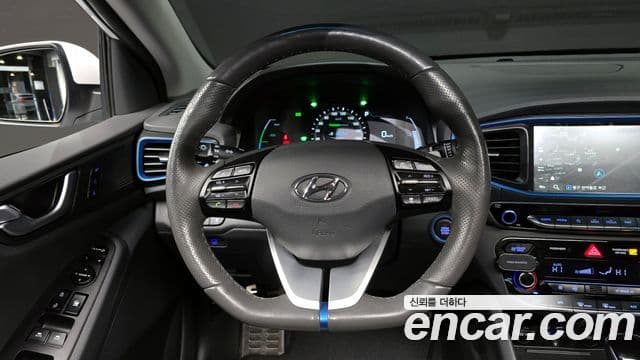 Hyundai Ioniq гибрид, 2019 13