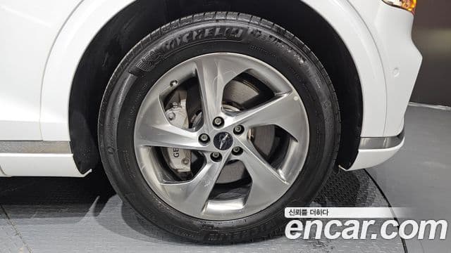 Genesis GV70, 2025 все фото