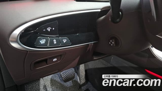 Genesis GV70, 2025 13