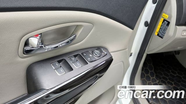 Kia The / новый New Carnival VIP, 2019 17