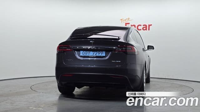 Tesla модель X Long Range, 2019 4