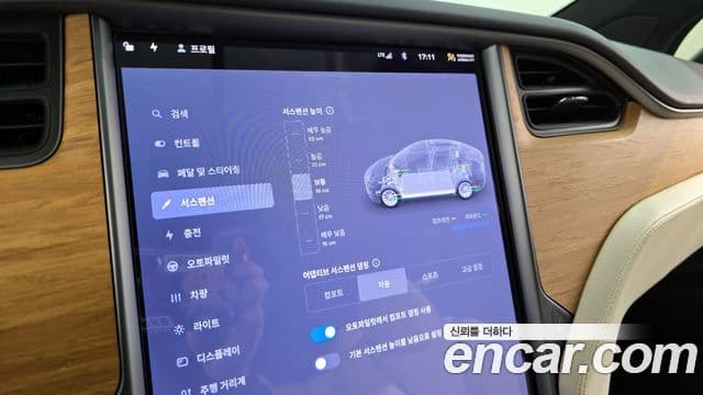 Tesla модель X Long Range, 2019 18