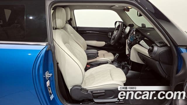 Mini Cooper S 3세대, 2023 11