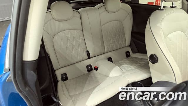 Mini Cooper S 3세대, 2023 12