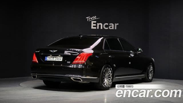 Genesis EQ900 Luxury, 2018 2