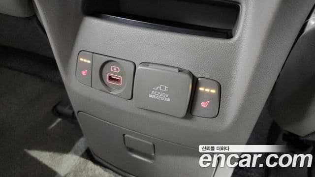 Kia All New Carnival Noblesse, 2018 18