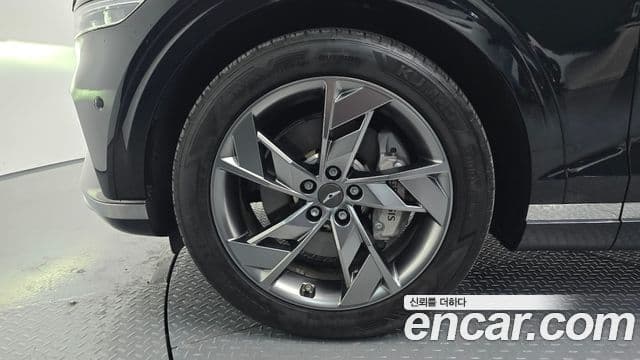 Genesis electrified GV70 e-AWD, 2022 все фото