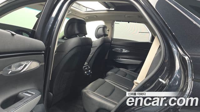 Genesis electrified GV70 e-AWD, 2022 12