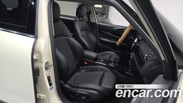 Mini Cooper 클럽맨 2세대, 2021 10