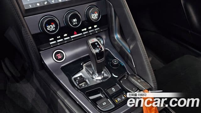 Jaguar F-TYPE X152, 2019 9