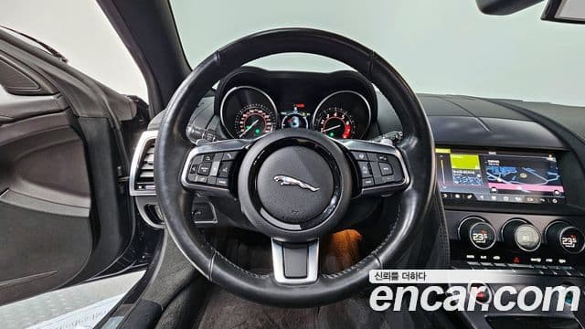 Jaguar F-TYPE X152, 2019 13