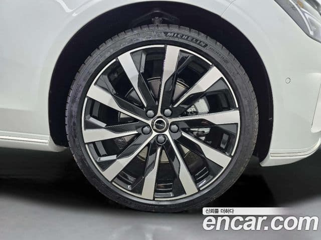 Volvo S90 B5 Ultra Bright, 2026 все фото