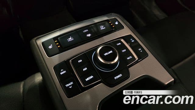 Genesis G80 Premium Luxury, 2018 17