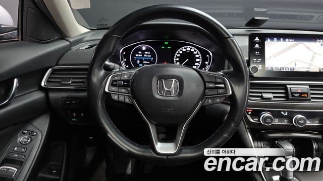 Honda Accord 10세대 1.5 турбо, 2020 13