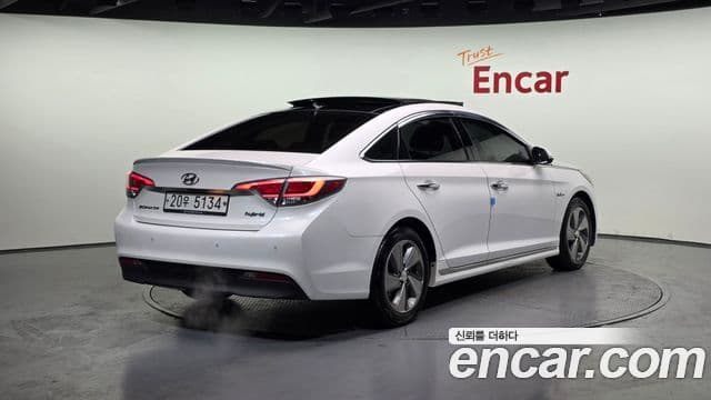 Hyundai LF Sonata гибрид Premium, 2015 2