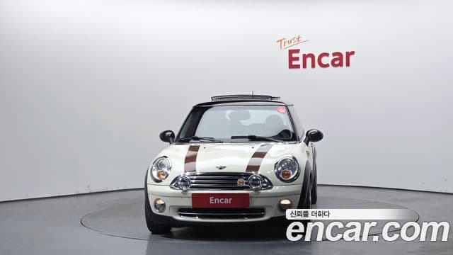 Mini Cooper Mayfair, 2010 3