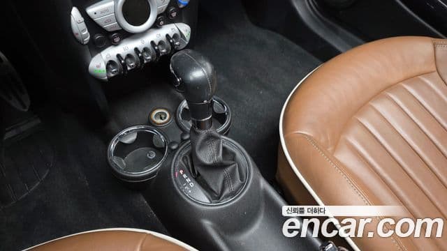 Mini Cooper Mayfair, 2010 9