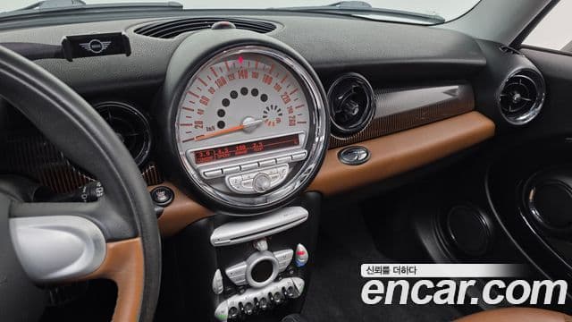 Mini Cooper Mayfair, 2010 14