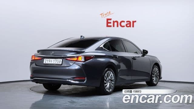 Lexus ES300h 7세대 Luxury Plus, 2023 2