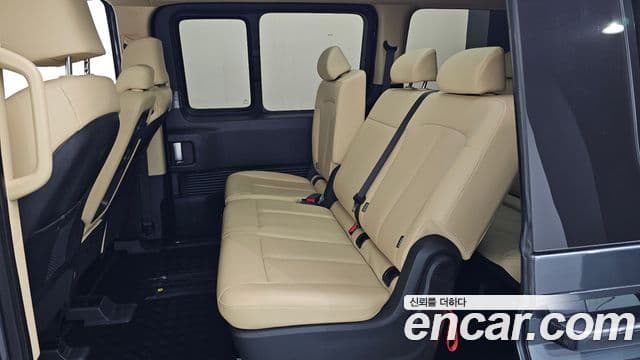 Hyundai Staria Modern, 2024 12